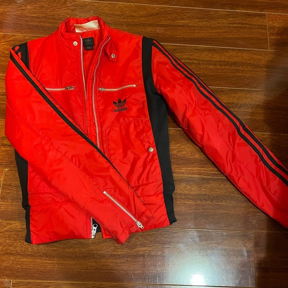 Red and black adidas jacket vintage.Hot!! - Picture 2 of 3